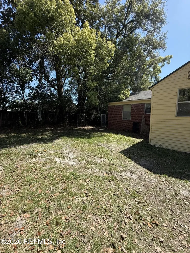 8384 Delaware Avenue Jacksonville FL 32208