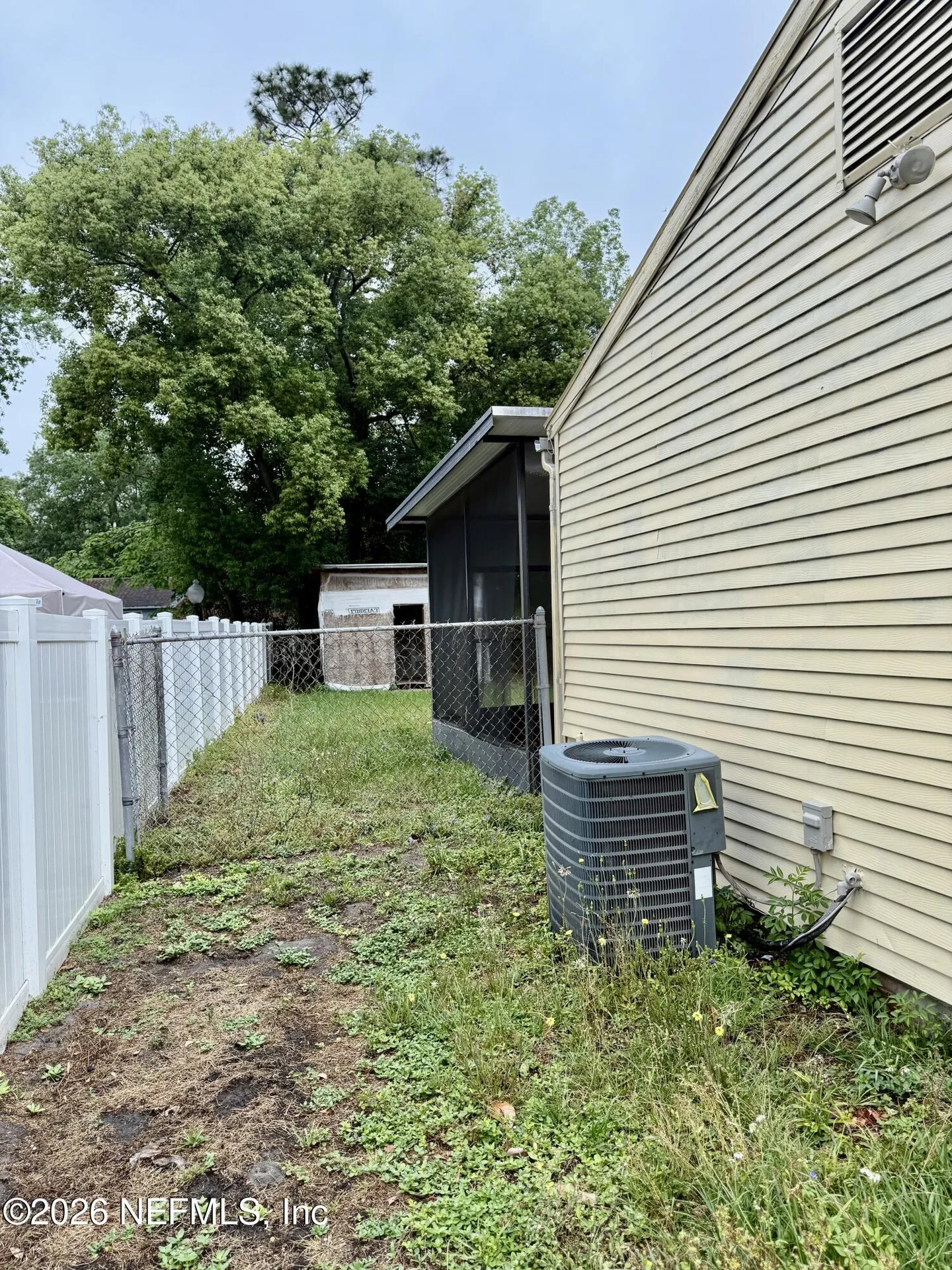 8384 Delaware Avenue Jacksonville FL 32208