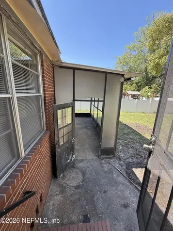 8384 Delaware Avenue Jacksonville FL 32208