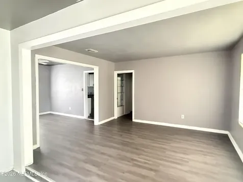 8384 Delaware Avenue Jacksonville FL 32208