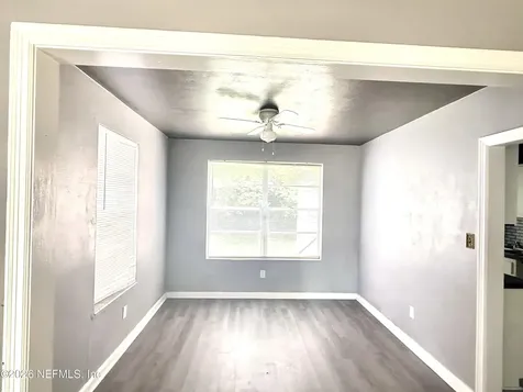 8384 Delaware Avenue Jacksonville FL 32208
