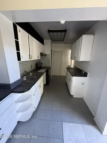 8384 Delaware Avenue Jacksonville FL 32208