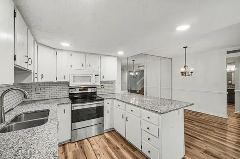 10396 Bigtree Circle Jacksonville FL 32257