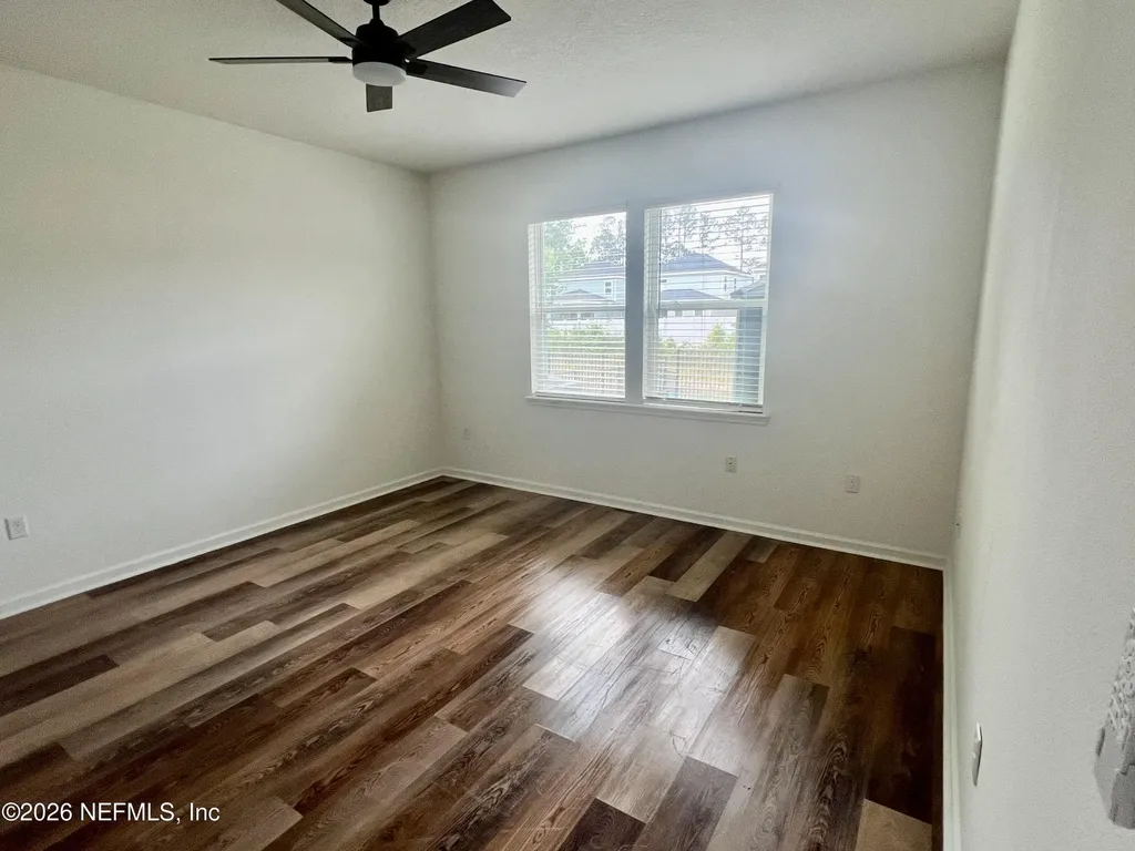 556 Worcester Court Jacksonville FL 32218