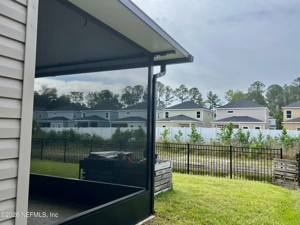 556 Worcester Court Jacksonville FL 32218