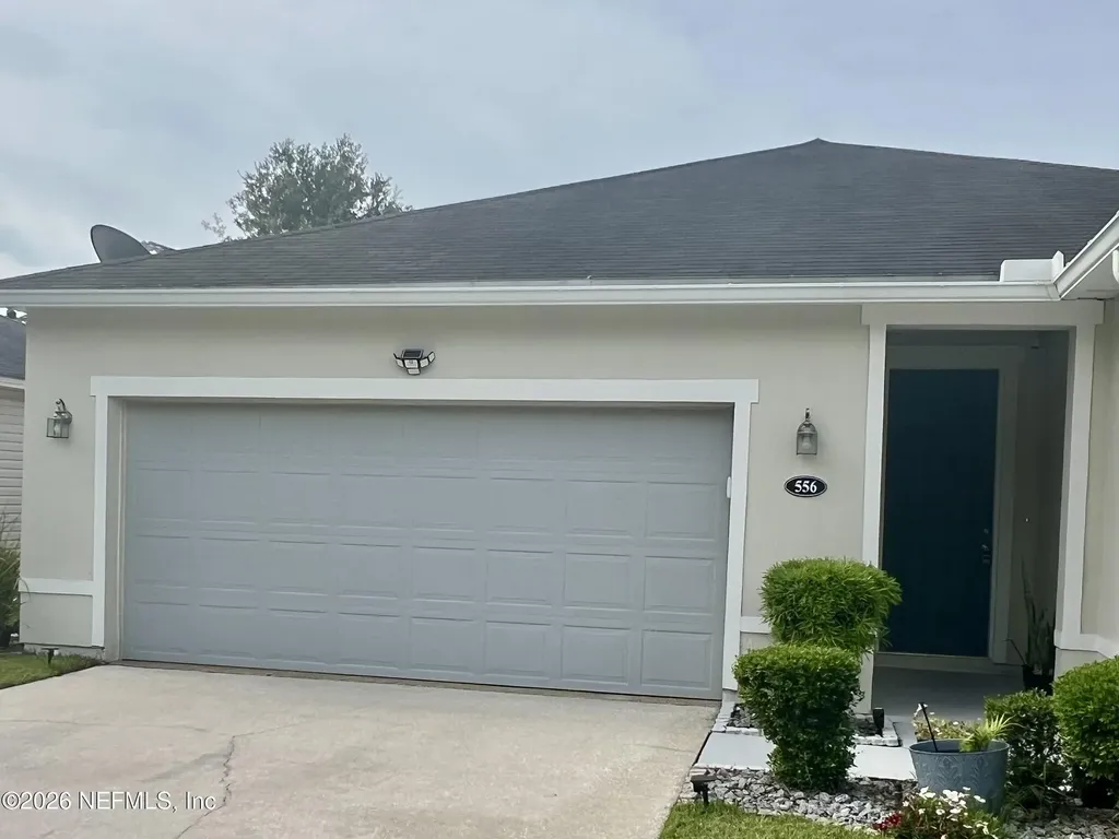 556 Worcester Court Jacksonville FL 32218