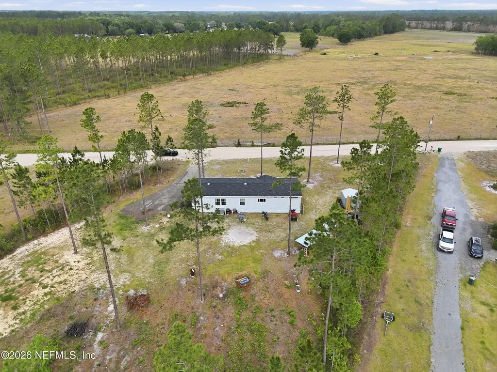 2626 Will Elledge Road Glen St. Mary FL 32040