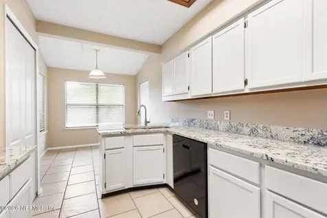8365 Hamden Road W Jacksonville FL 32244