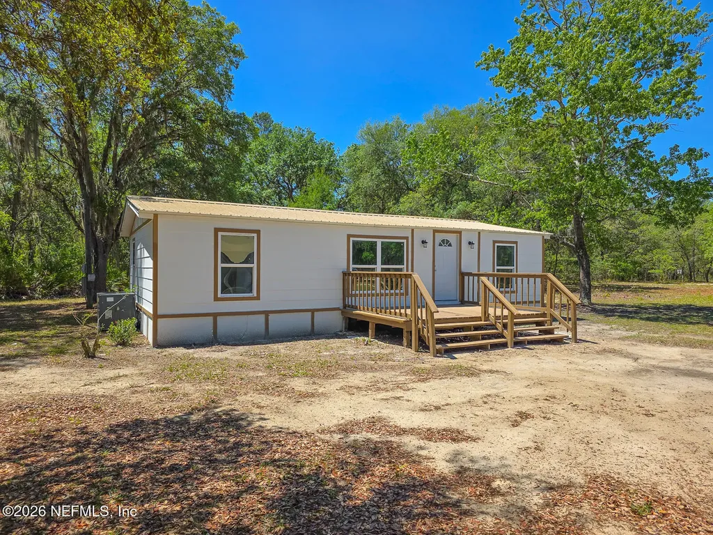145 & 147 Darby Drive Palatka FL 32177