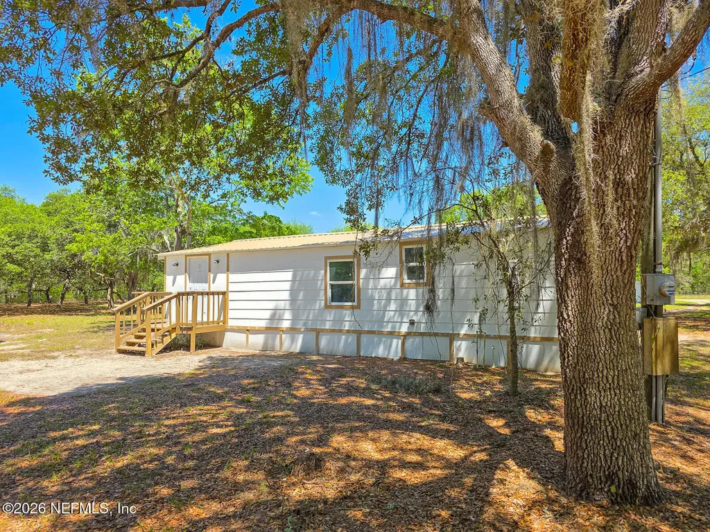 145 & 147 Darby Drive Palatka FL 32177