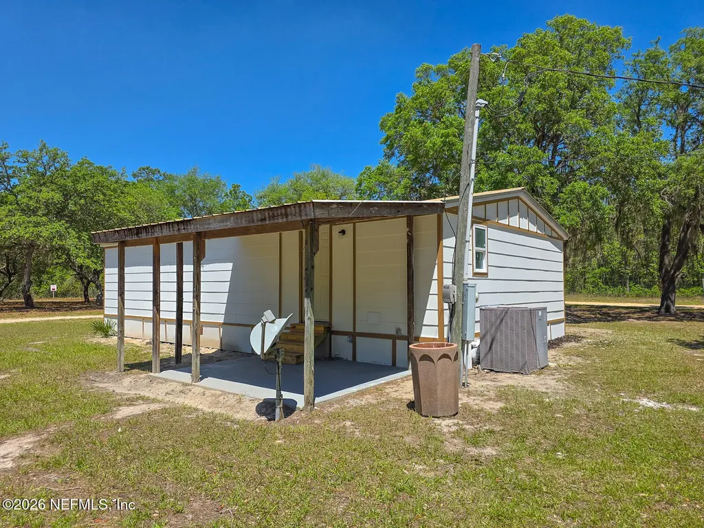 145 & 147 Darby Drive Palatka FL 32177