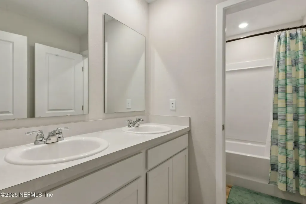 14753 Cashew Avenue Jacksonville FL 32218