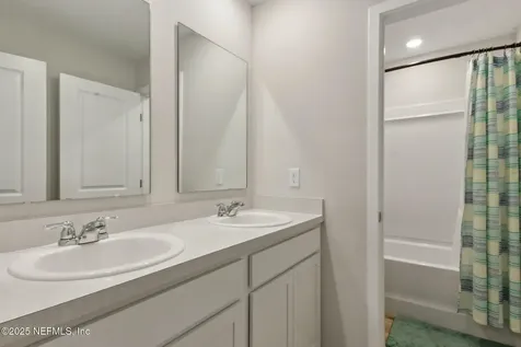 14753 Cashew Avenue Jacksonville FL 32218
