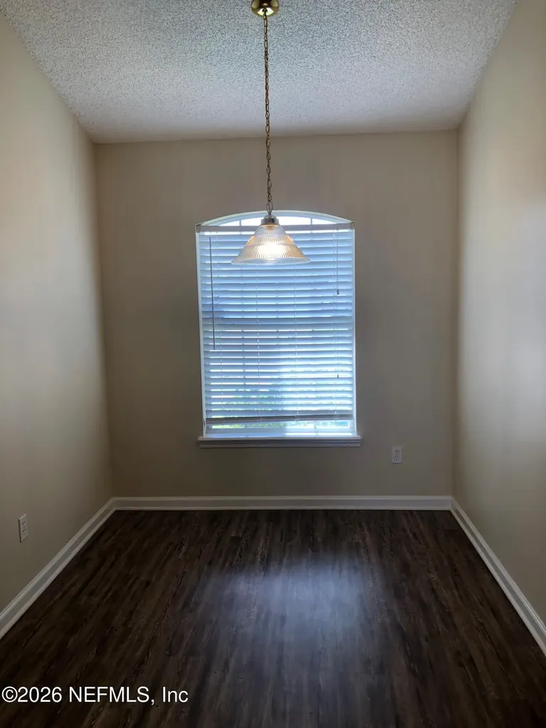 6902 Southern Oaks Drive W Jacksonville FL 32244