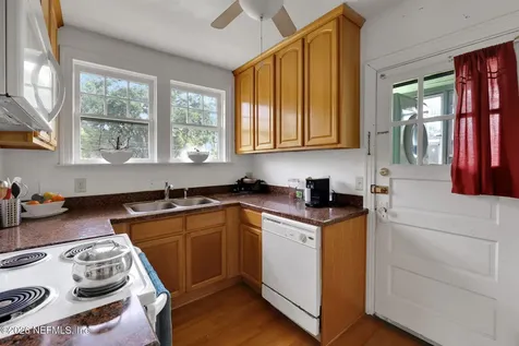 1067 Cherry Street Jacksonville FL 32205