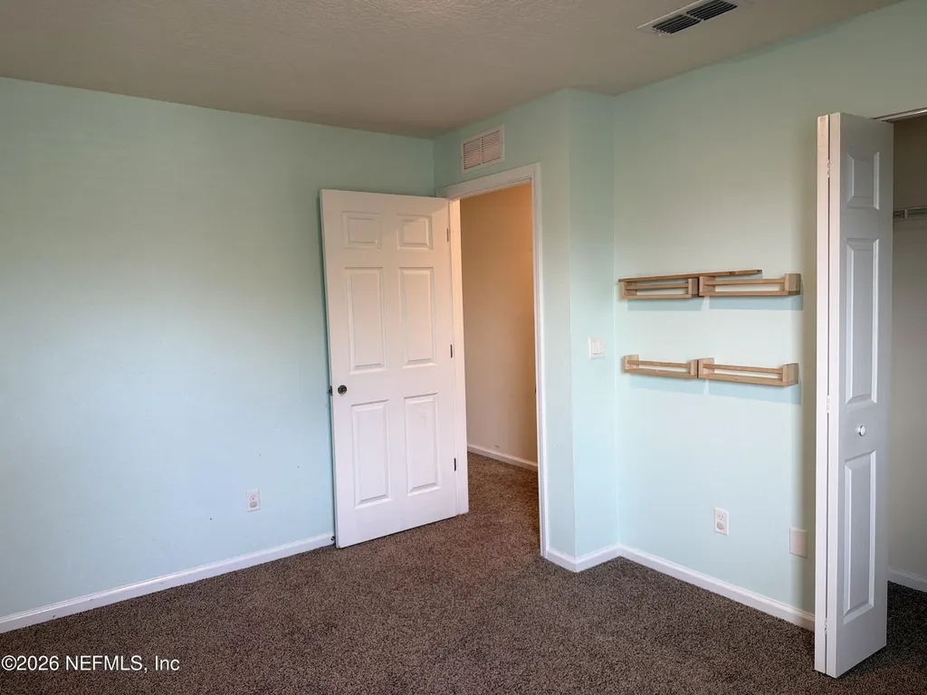 878 Capitol Parkway Jacksonville FL 32218