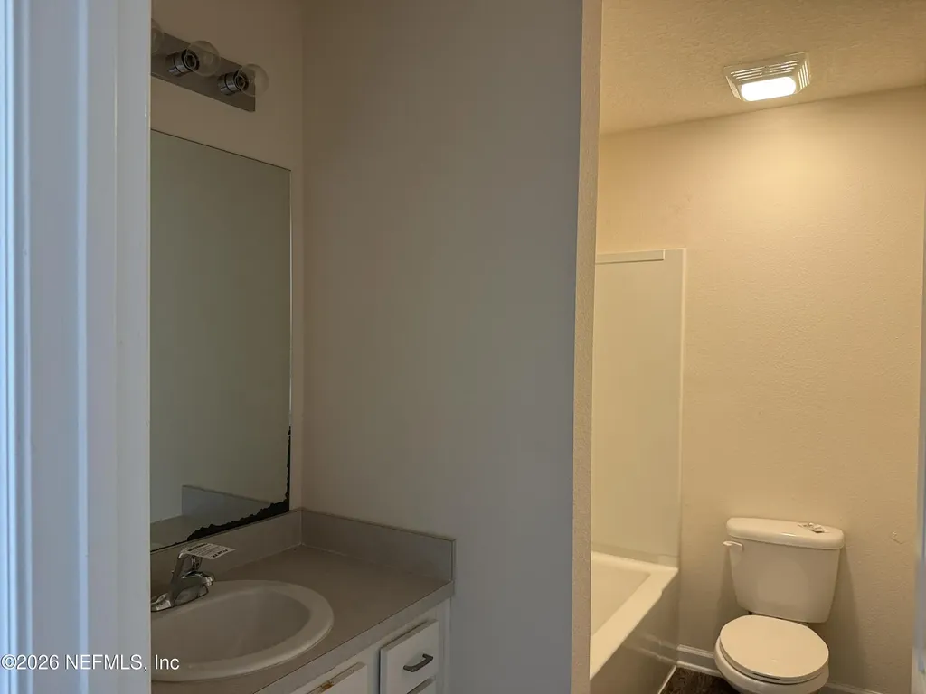 878 Capitol Parkway Jacksonville FL 32218