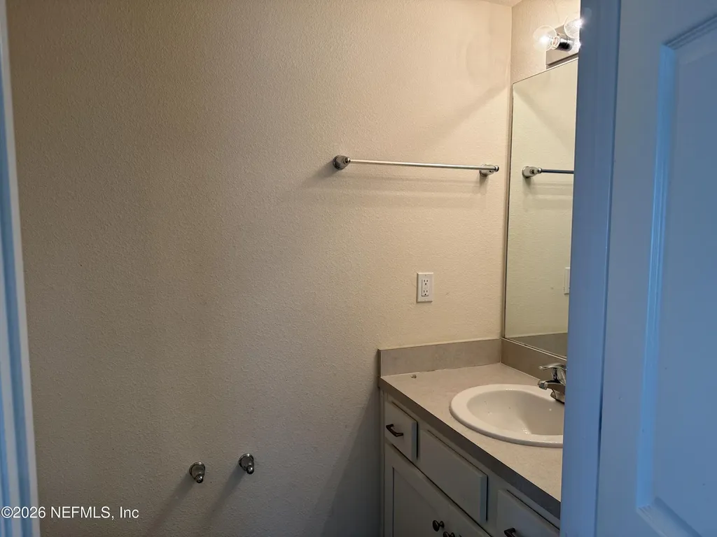 878 Capitol Parkway Jacksonville FL 32218