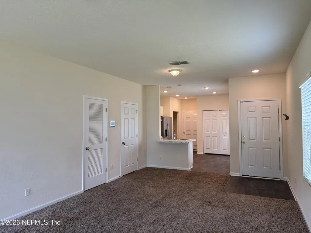 878 Capitol Parkway Jacksonville FL 32218