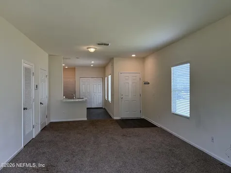 878 Capitol Parkway Jacksonville FL 32218