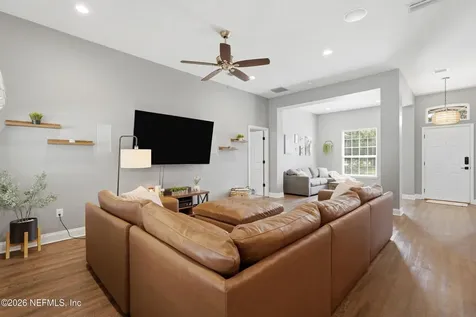 1664 Falkland Road E Jacksonville FL 32221