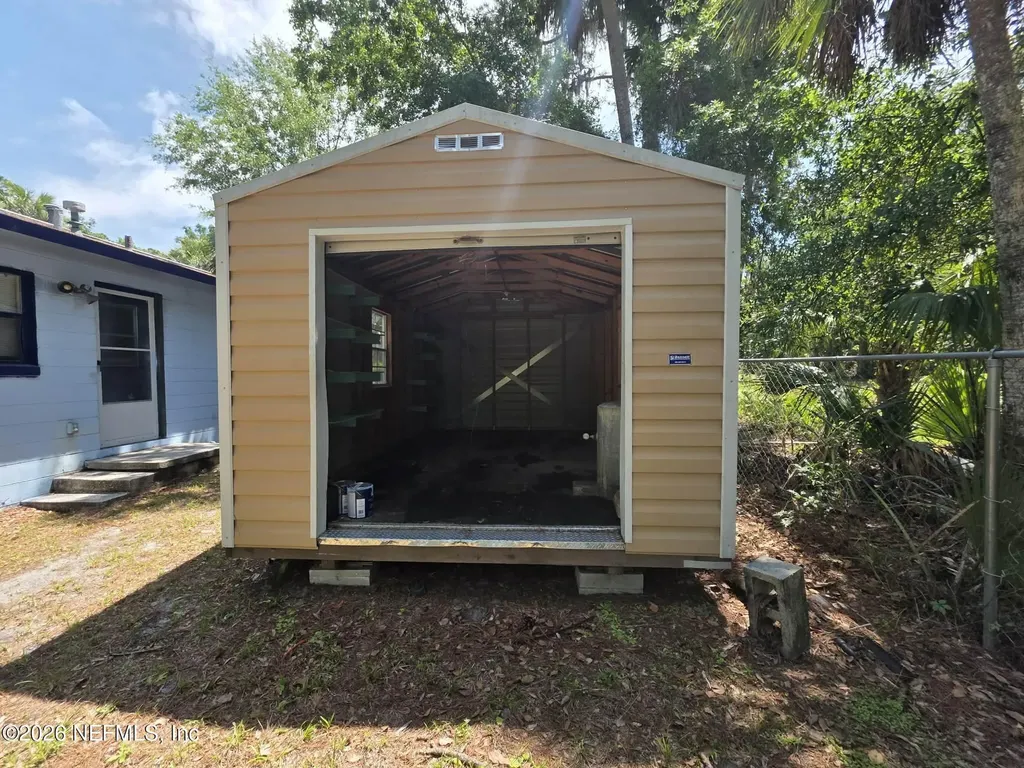 601 Mcclure Street Welaka FL 32189