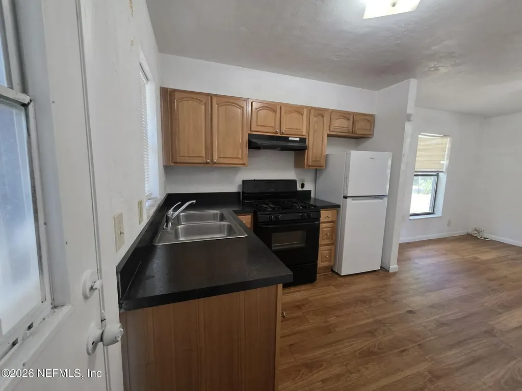 601 Mcclure Street Welaka FL 32189