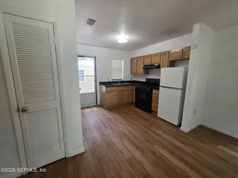 601 Mcclure Street Welaka FL 32189