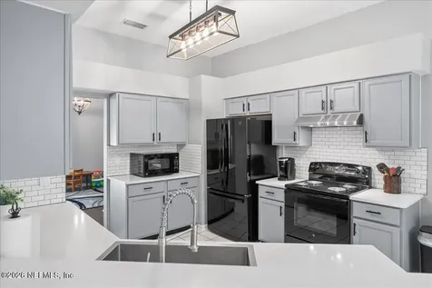 530 Remington Forest Drive St. Johns FL 32259