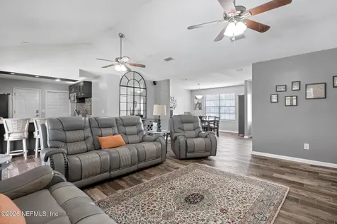 6186 Woodette Way Jacksonville FL 32277