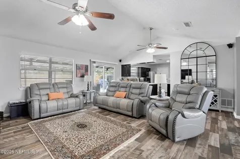 6186 Woodette Way Jacksonville FL 32277