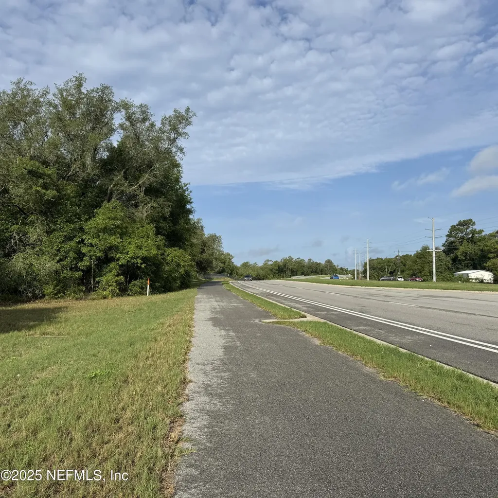 1281 State Road 20 Interlachen FL 32148