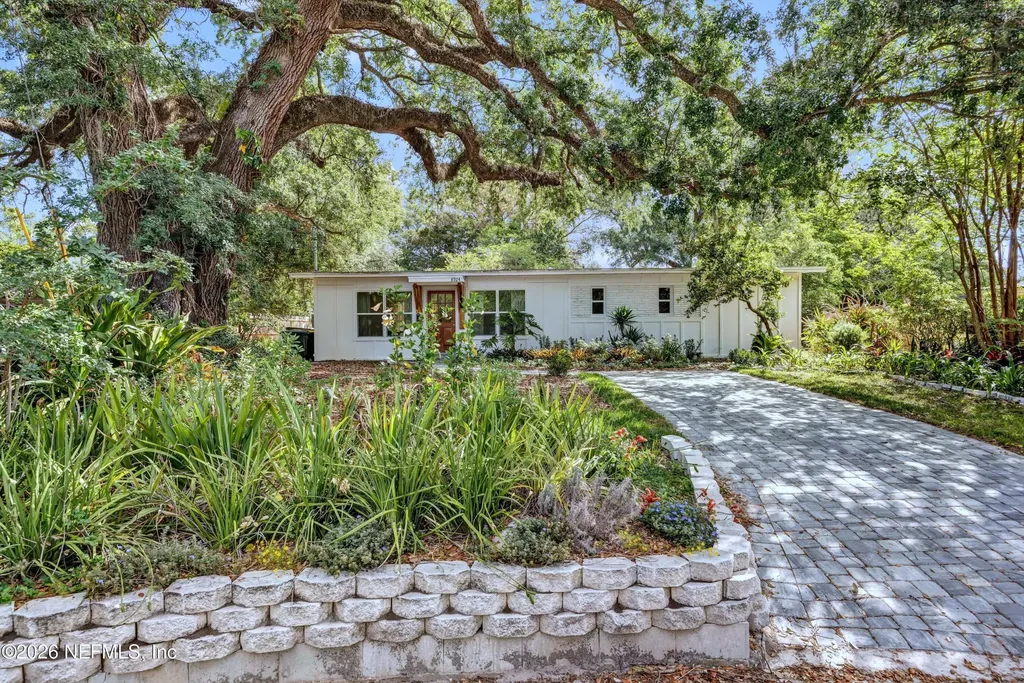 8924 Lopez Court Jacksonville FL 32216