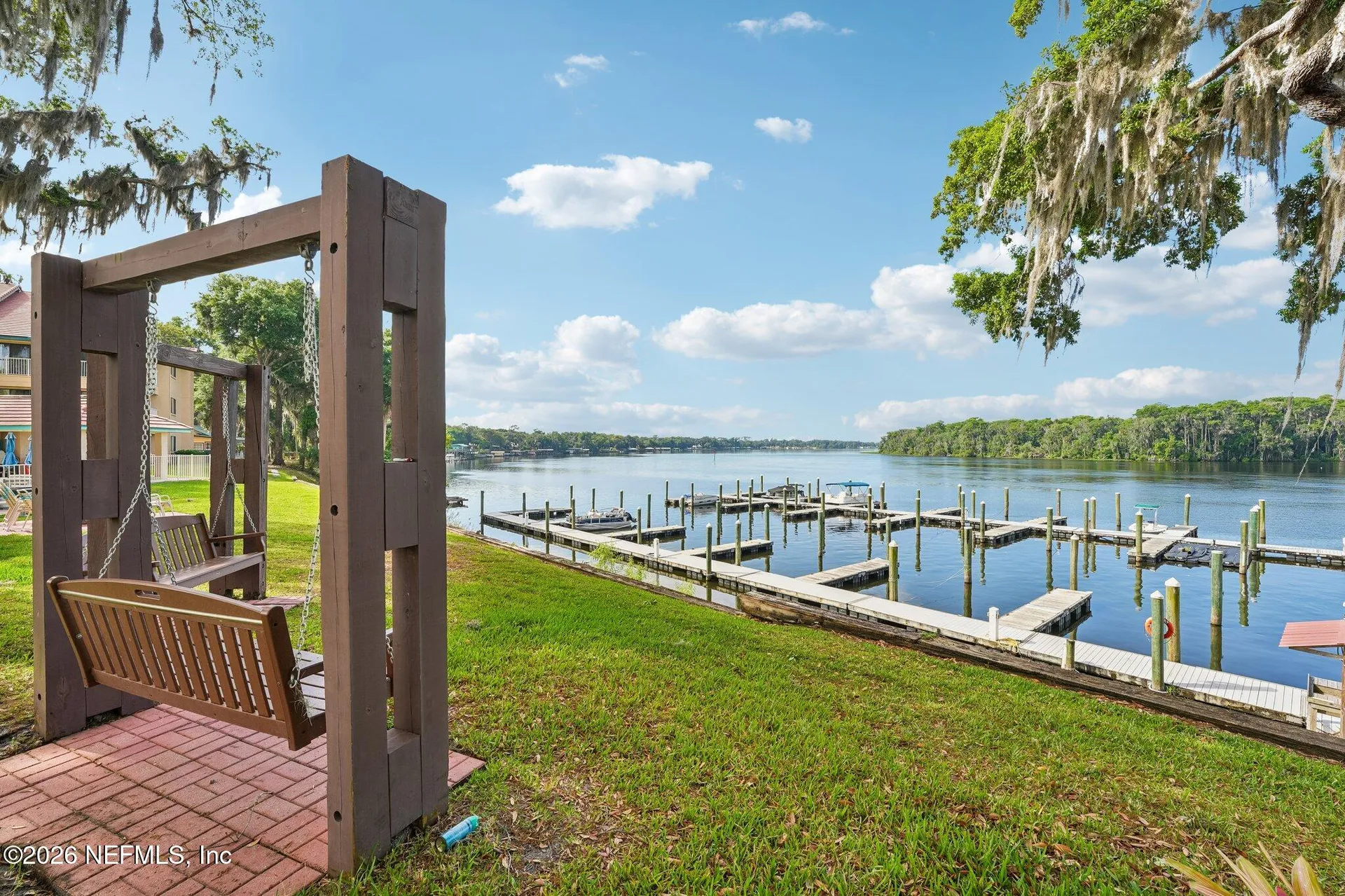 99 Broad River Place Welaka FL 32193