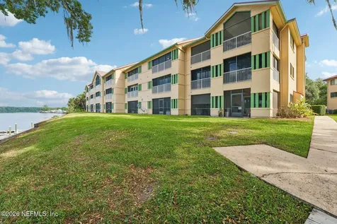 99 Broad River Place Welaka FL 32193