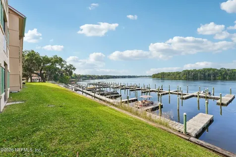 99 Broad River Place Welaka FL 32193