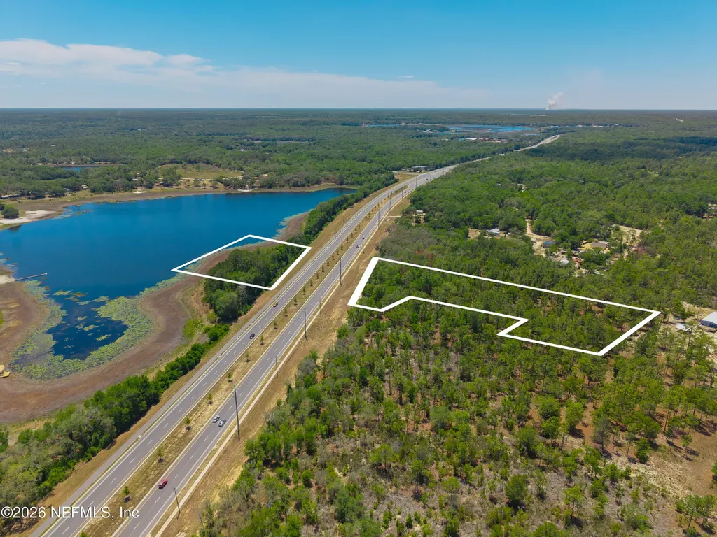 1668 State Road 20 Hawthorne FL 32640