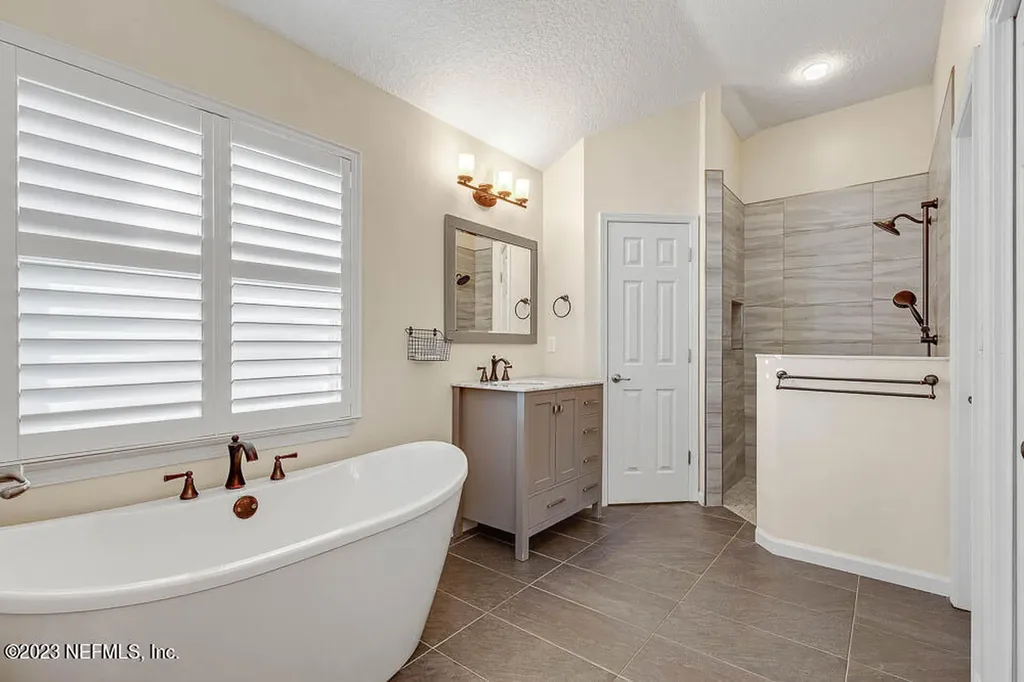 813 W American Eagle Drive St. Augustine FL 32092