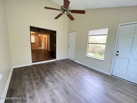 85 Debarry Avenue Orange Park FL 32073