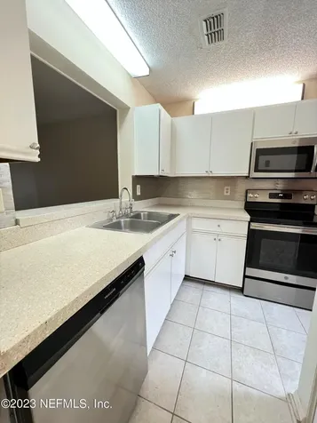 85 Debarry Avenue Orange Park FL 32073