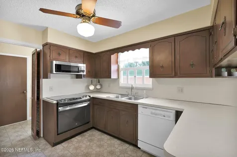 147 Ridgefield Court Orange Park FL 32065