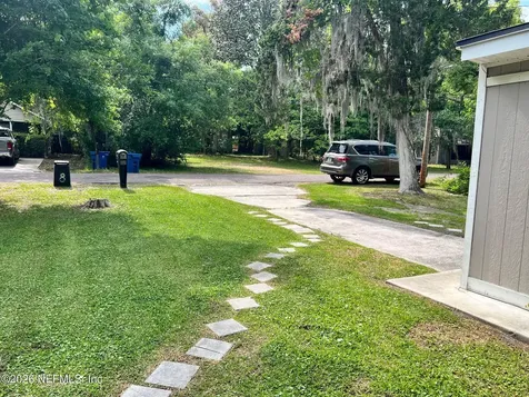 8815 3rd Avenue Jacksonville FL 32208