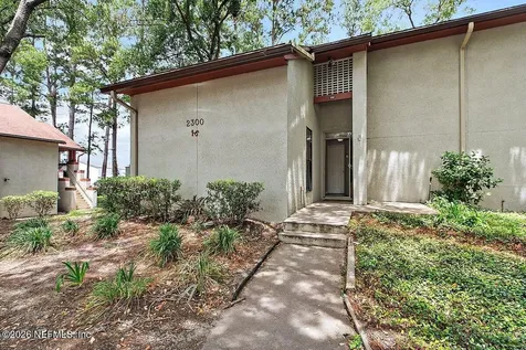 2301 Wood Hill Place Jacksonville FL 32256