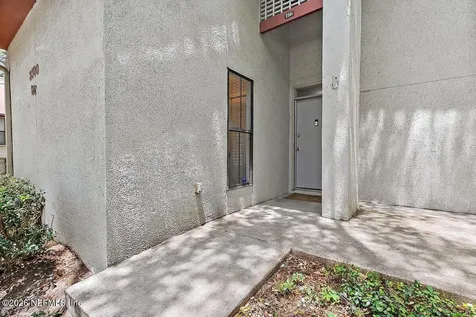 2301 Wood Hill Place Jacksonville FL 32256