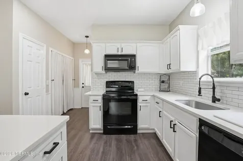 10010 Allison Avenue Hastings FL 32145