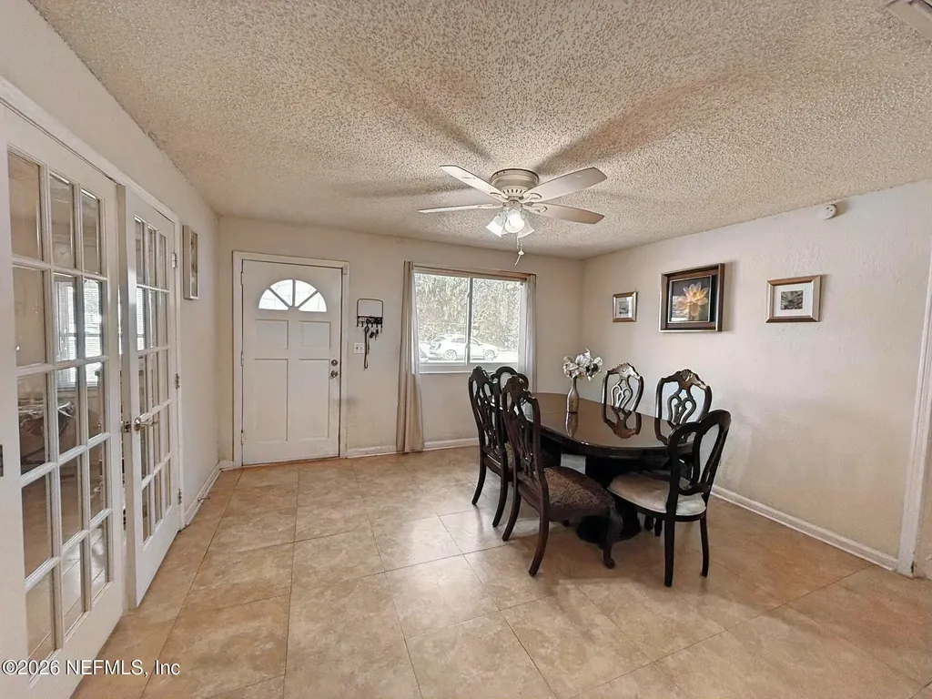 2846 Yellow Pine Drive Jacksonville FL 32277