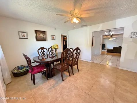 2846 Yellow Pine Drive Jacksonville FL 32277
