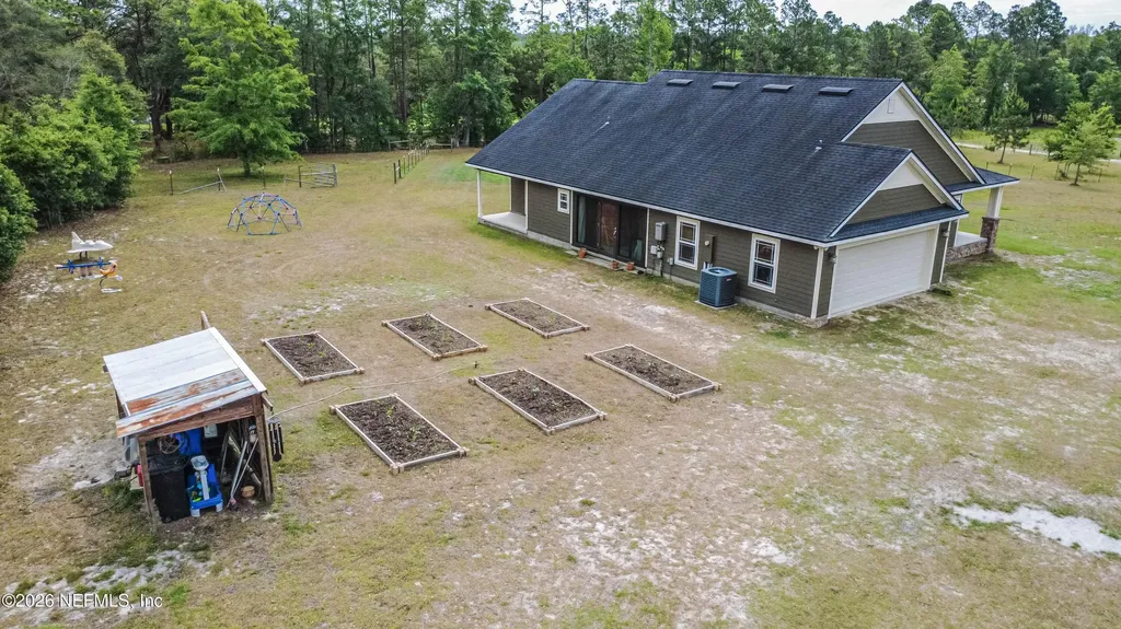 7016 Oakridge Drive Glen St. Mary FL 32040