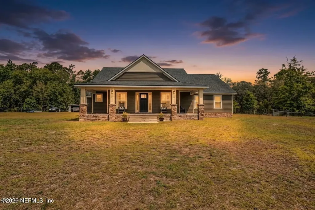 7016 Oakridge Drive Glen St. Mary FL 32040