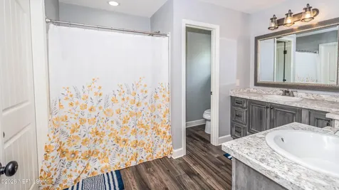 7016 Oakridge Drive Glen St. Mary FL 32040
